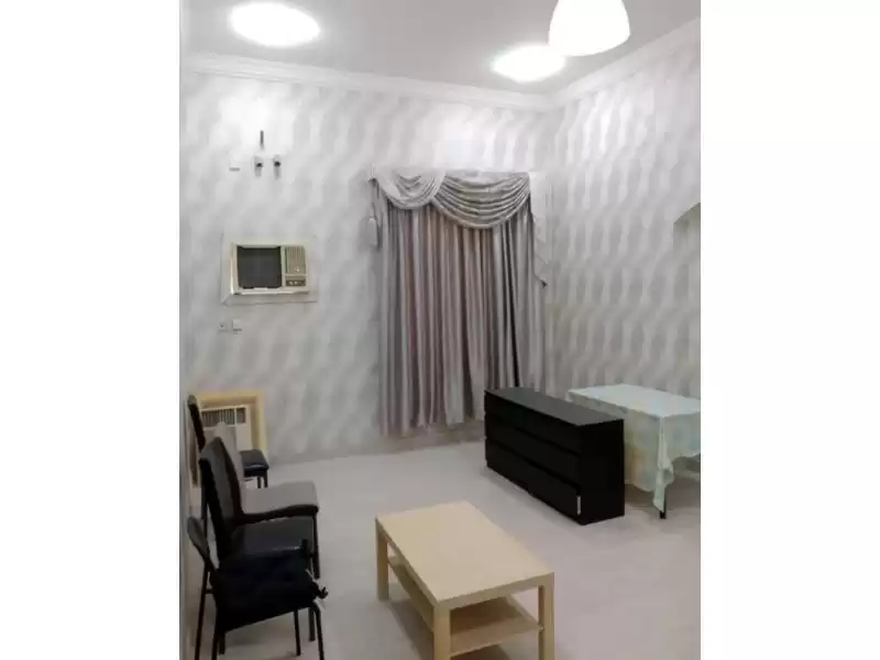 Residential Ready Property 2 Bedrooms U/F Apartment  for rent in Doha #15245 - 1  image 